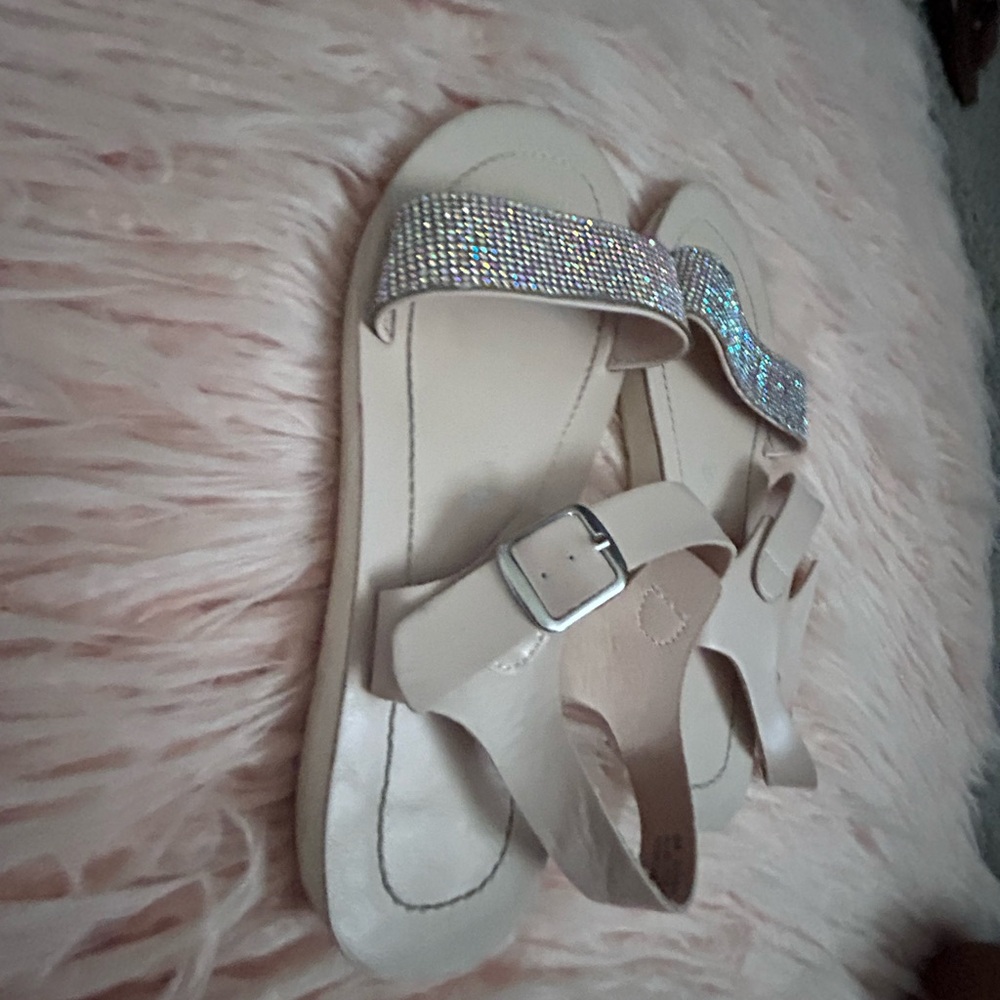 Light pink used sandals with Rhinestone Strap